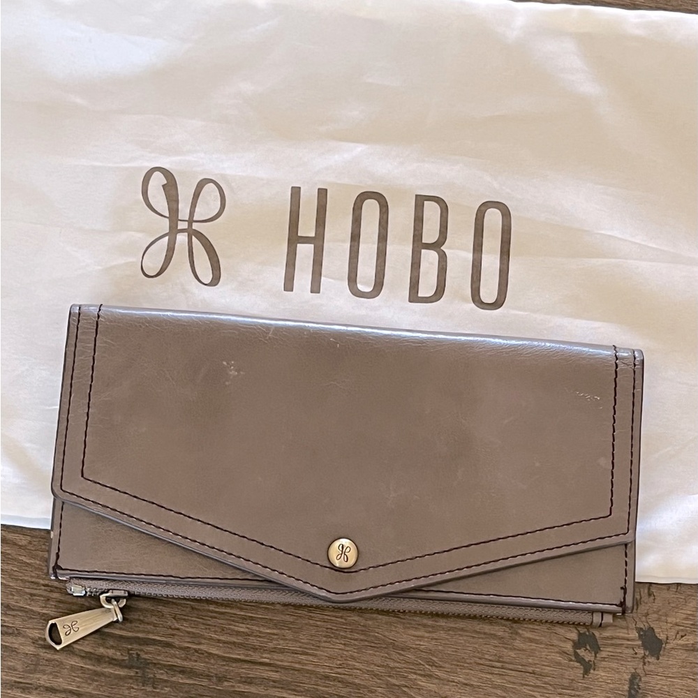 Hobo Taupe Leather Envelope Wallet